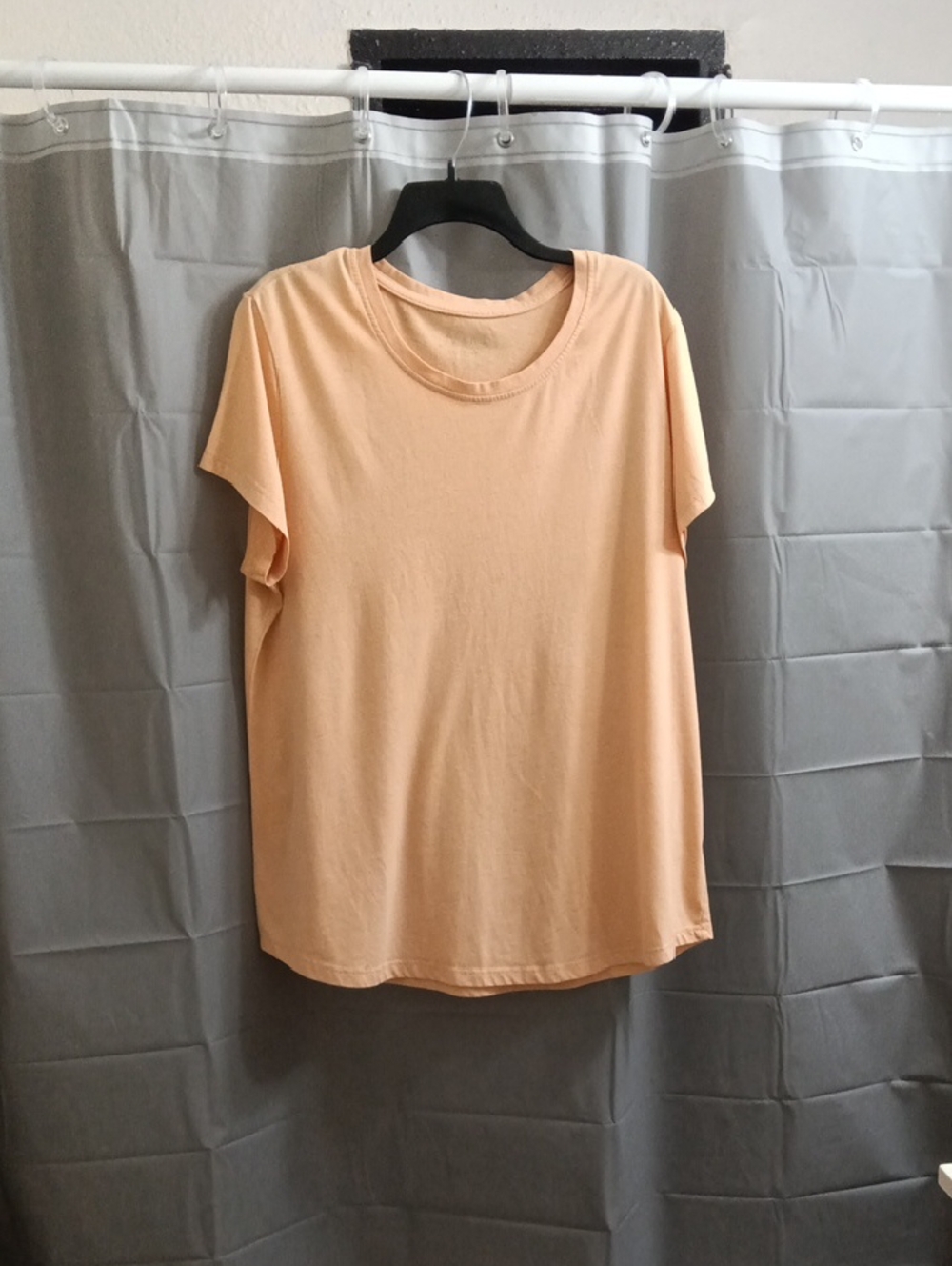 Women's Short-Sleeve Crew Neck Top - Peach